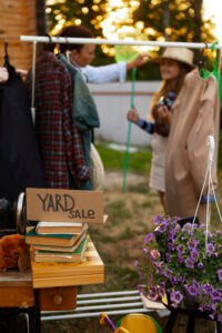 side-view-people-garage-sale-200x300.jpg